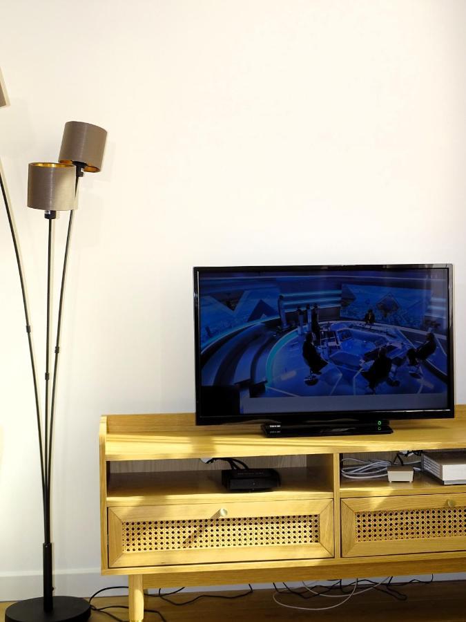 Augustins Fountain Studio Cosy Aix Centre Historique A 3 Minutes De Cours Mirabeau -Wifi-Smart Tv-Rue Calme Aix-en-Provence Eksteriør billede